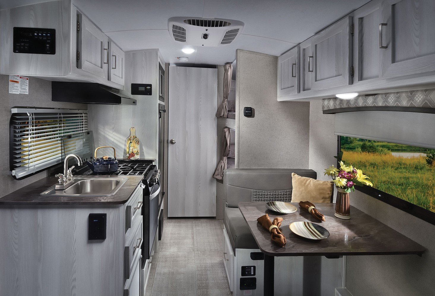 Flagstaff EPro Travel Trailers and Fifth Wheels in Alberta Parkview RV